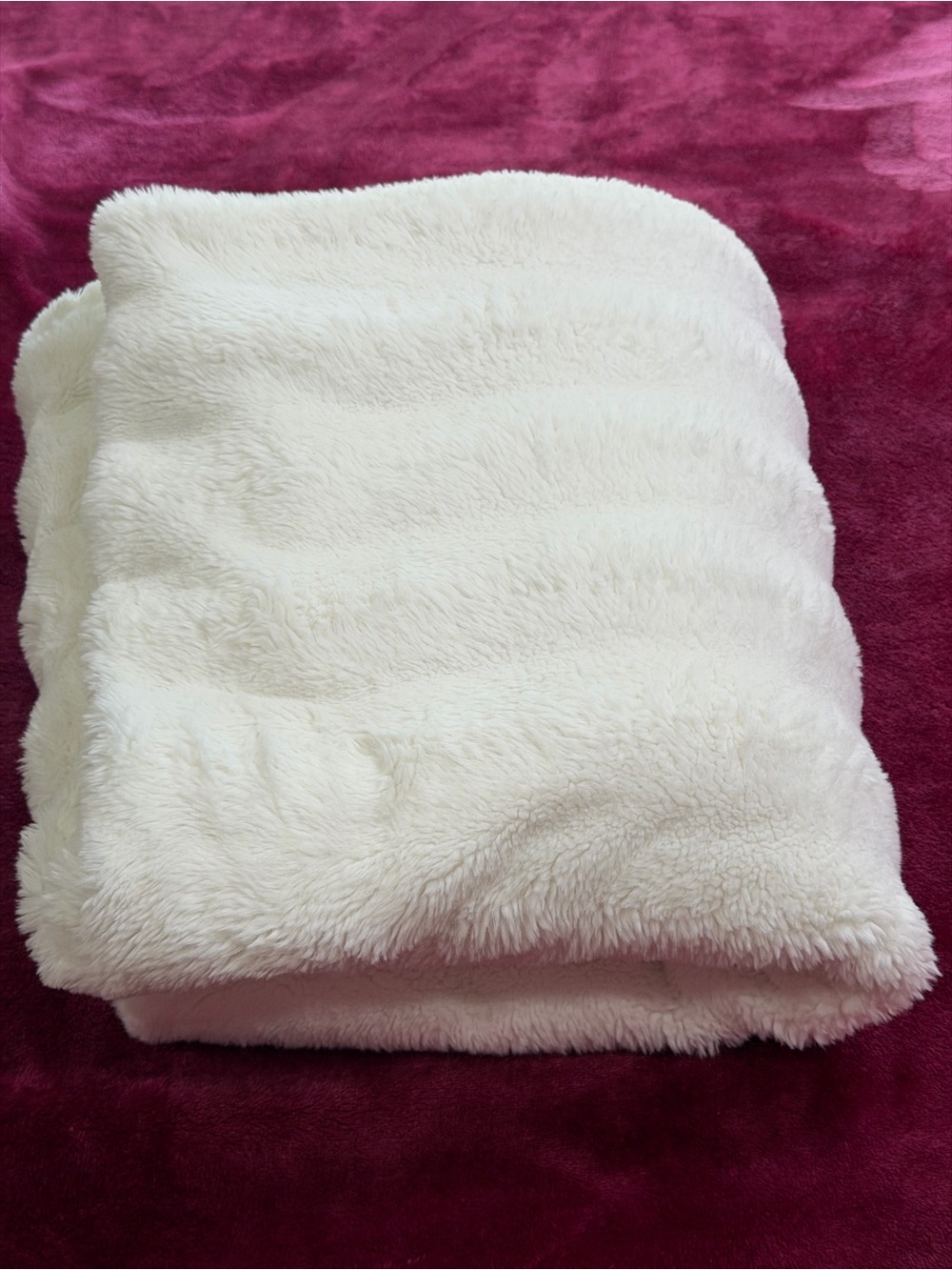 Reversible Faux Fur Throw.